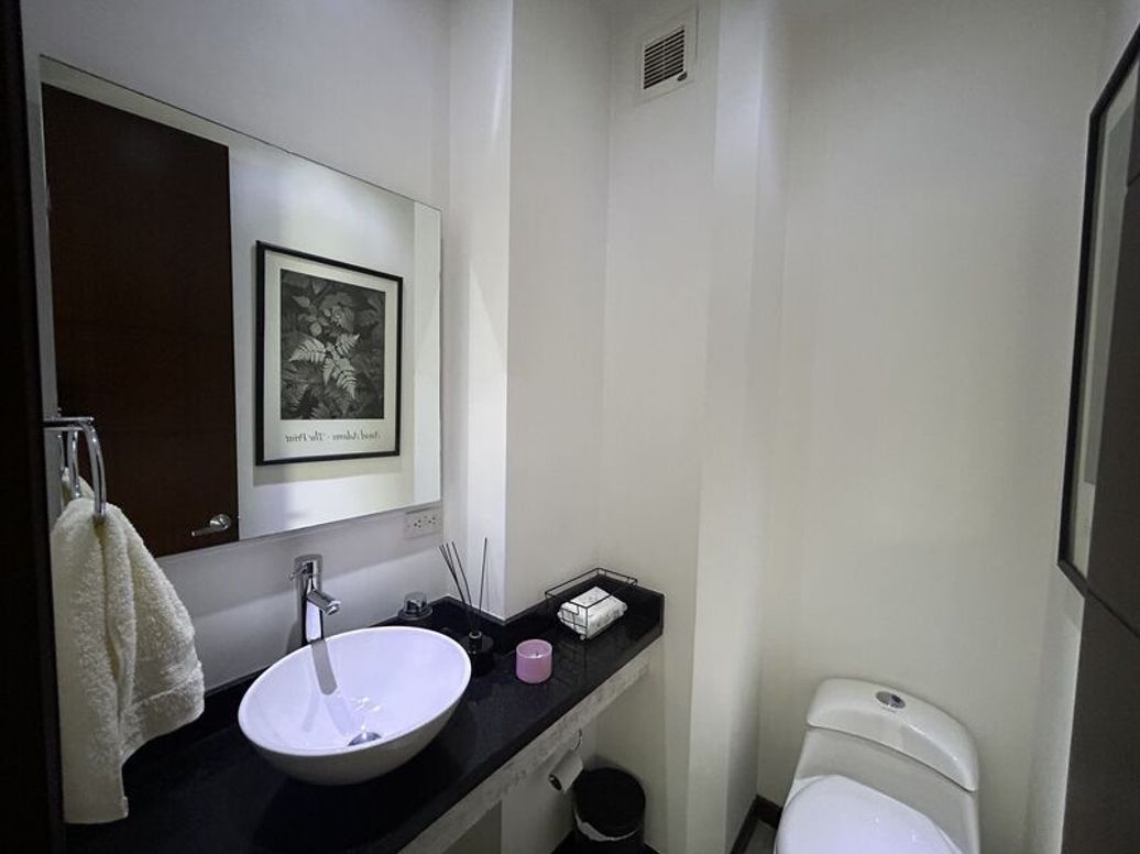 Apartamento de 1 alcoba en venta en Santa Barbara Occidental, Bogotá, 65 m² · foto 7 de 12