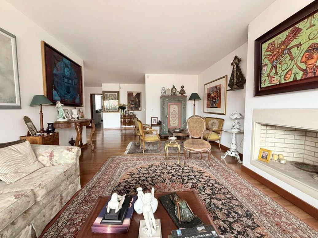 Apartamento de 3 alcobas en arriendo en Chico Norte Et. Ii, Bogotá, 270 m² · foto 3 de 20