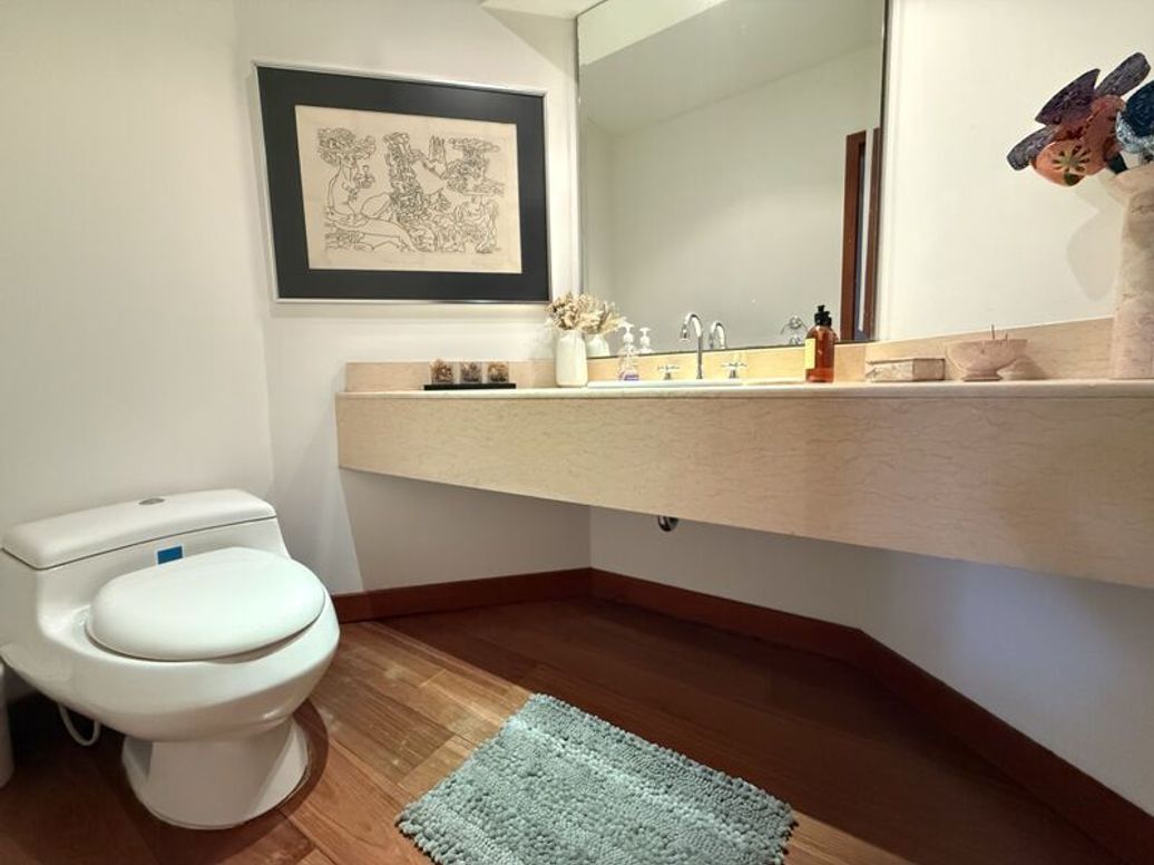Apartamento de 3 alcobas en arriendo en Chico Norte Et. Ii, Bogotá, 270 m² · foto 15 de 20