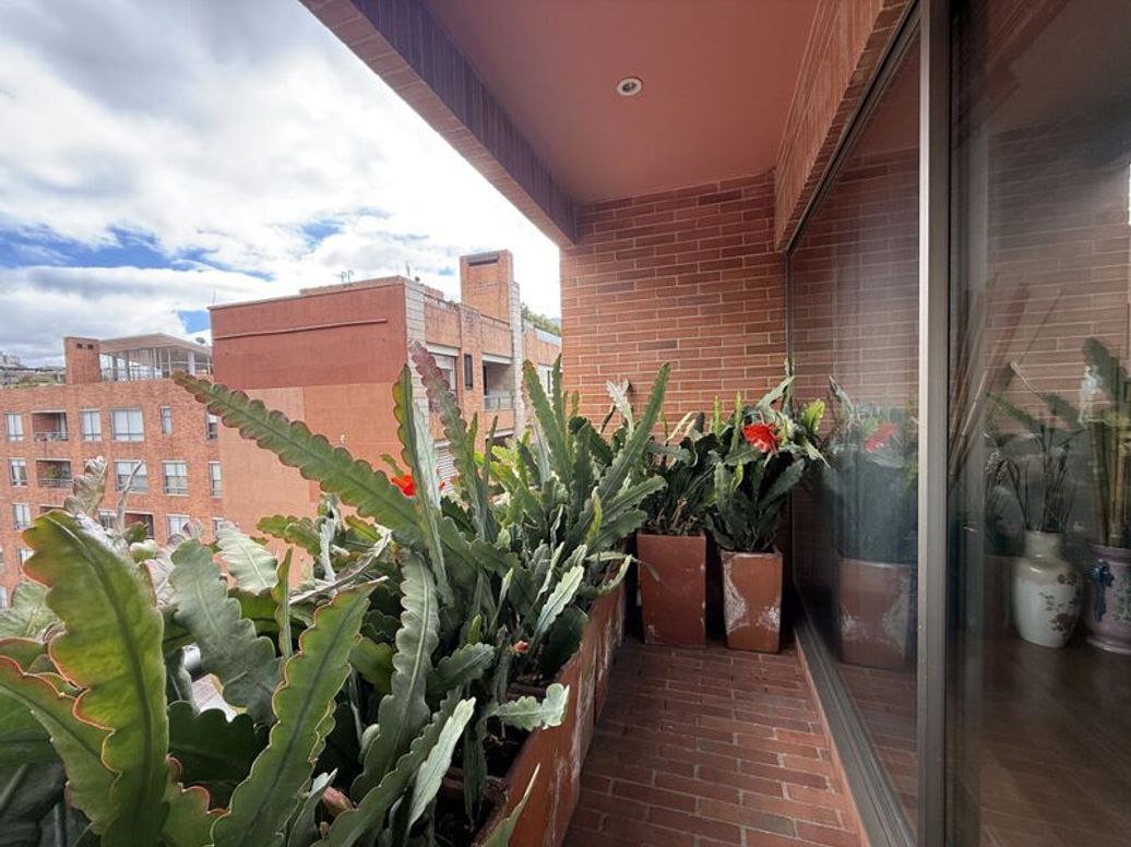 Apartamento de 3 alcobas en arriendo en Chico Norte Et. Ii, Bogotá, 270 m² · foto 8 de 20