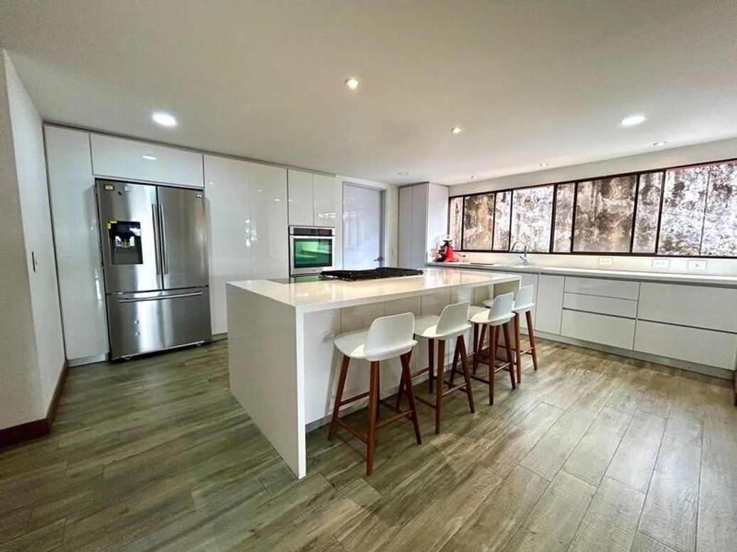 Apartamento de 3 alcobas en venta en El Seminario, Bogotá, 400 m² · foto 10 de 20
