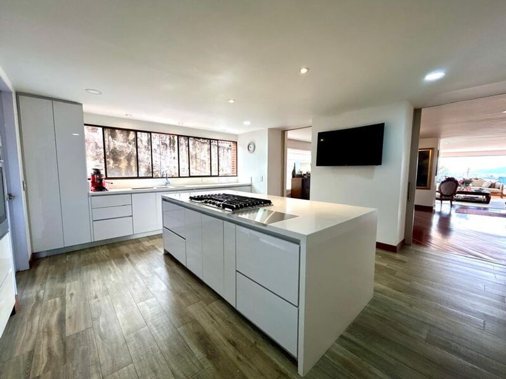 Apartamento de 3 alcobas en venta en El Seminario, Bogotá, 400 m² · foto 13 de 20