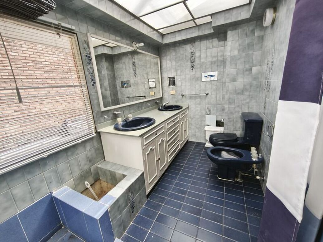 Casa de 5 alcobas en venta en Cedro Bolívar, Bogotá, 340 m² · foto 15 de 20