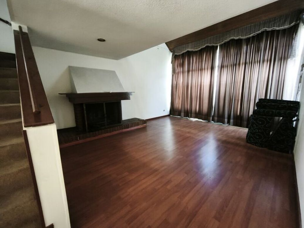 Casa de 5 alcobas en venta en Cedro Bolívar, Bogotá, 340 m² · foto 7 de 20
