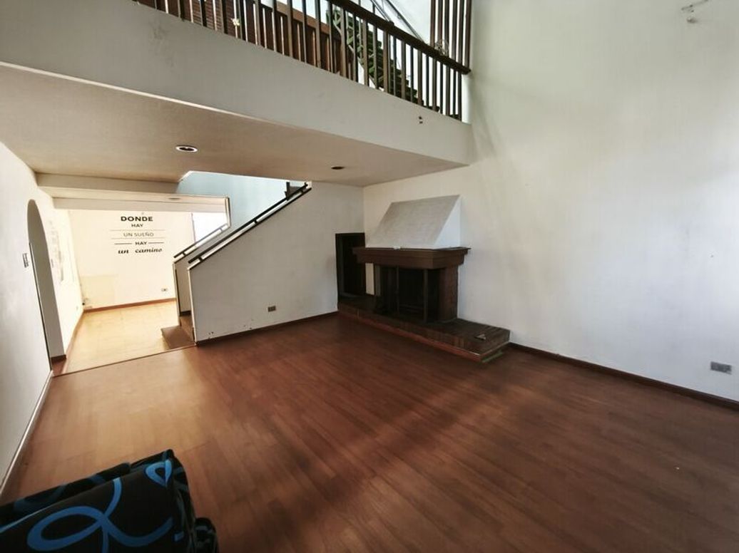 Casa de 5 alcobas en venta en Cedro Bolívar, Bogotá, 340 m² · foto 8 de 20