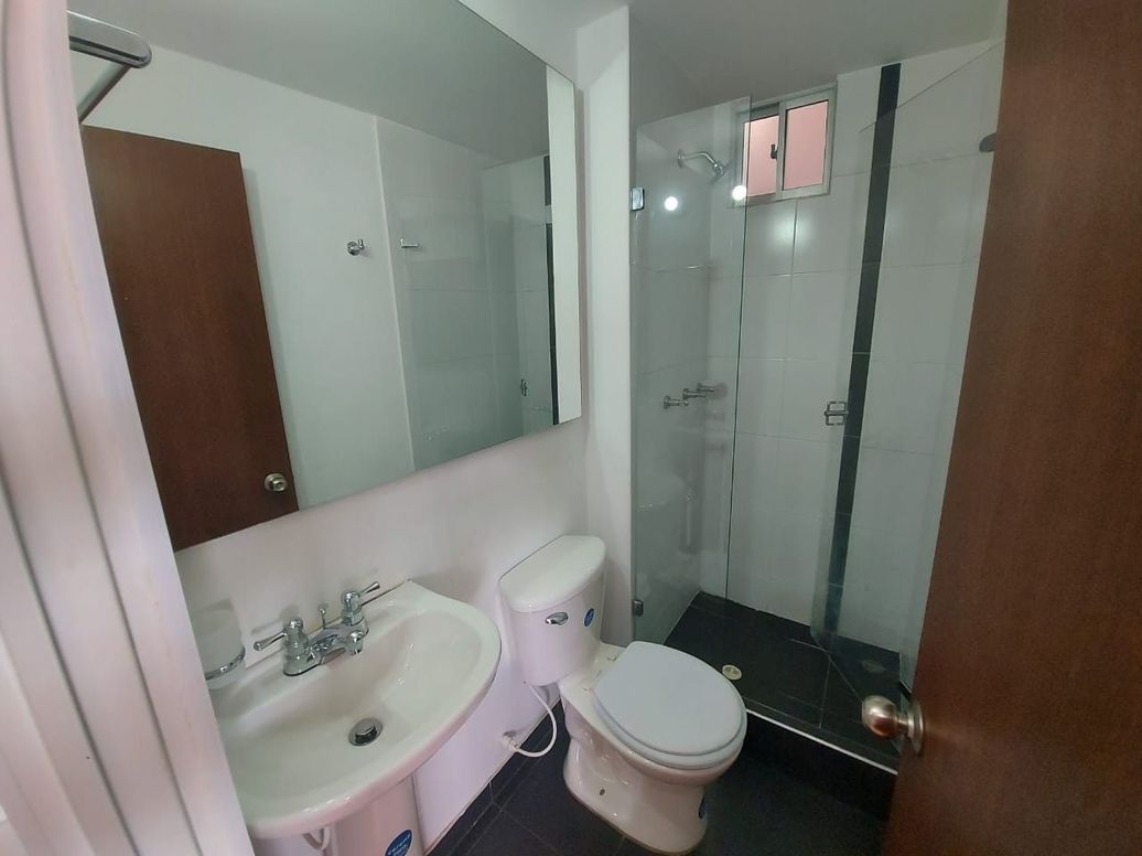 Apartamento de 3 alcobas en venta en Salitre Et. Ii, Bogotá, 54 m² · foto 8 de 14