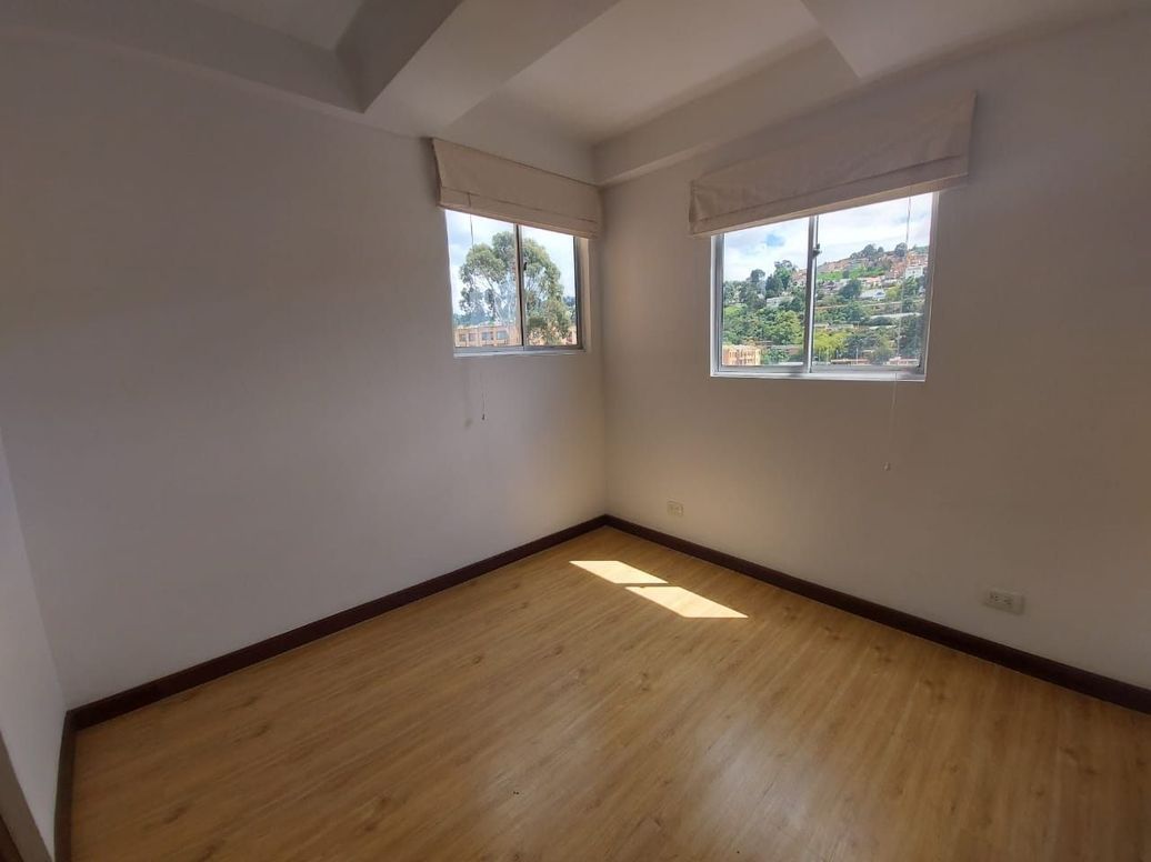 Apartamento de 3 alcobas en venta en Salitre Et. Ii, Bogotá, 54 m² · foto 5 de 14