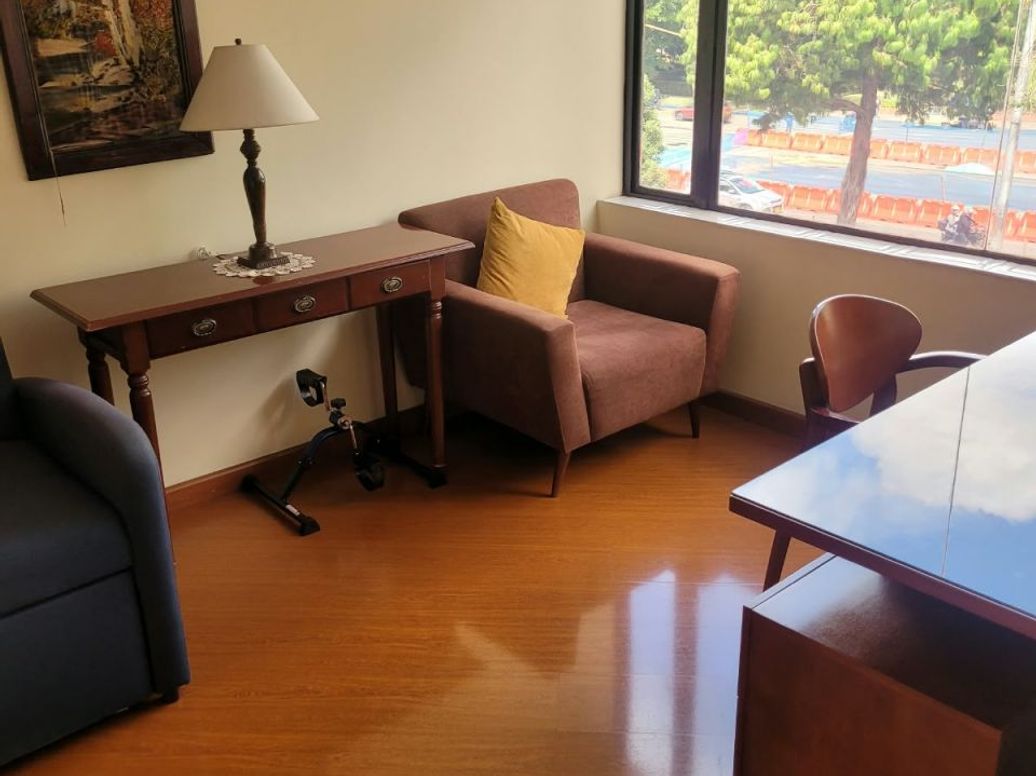 Apartamento de 3 alcobas en venta en Santa Barbara Alta, Bogotá, 112 m² · foto 2 de 14