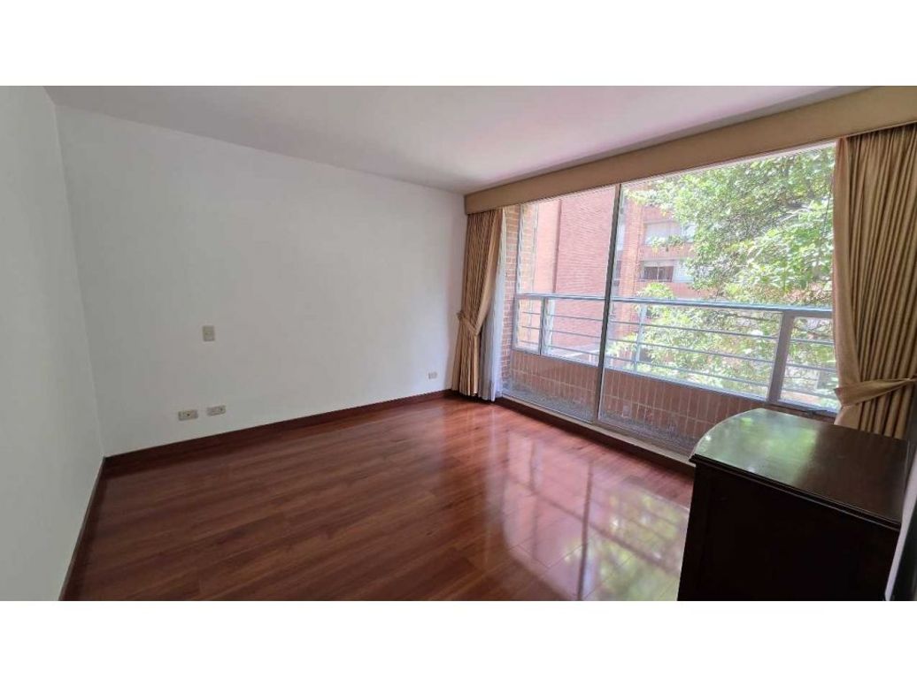 Apartamento de 3 alcobas en venta en Lisboa, Bogotá, 121 m² · foto 9 de 15