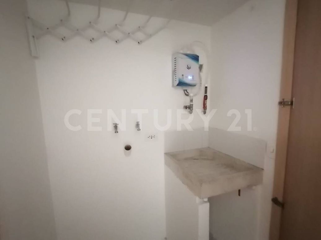 Apartamento de 1 alcoba en venta en Chapinero Central, Bogotá, 31 m² · foto 16 de 20