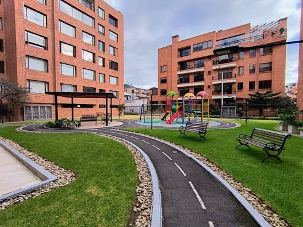 Apartamento de 2 alcobas en venta en Santa Paula, Bogotá, 113 m² · foto 4 de 20