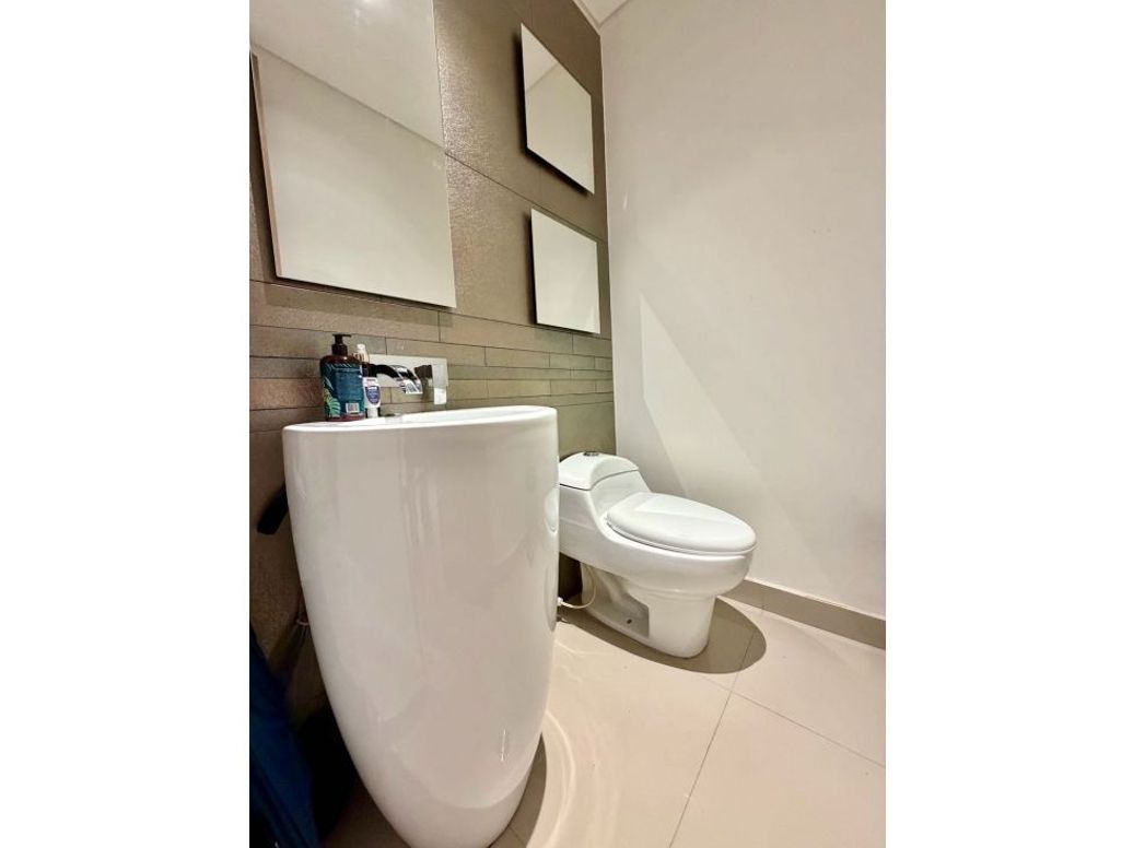 Apartamento de 3 alcobas en venta en La Calleja, Bogotá, 136 m² · foto 6 de 20