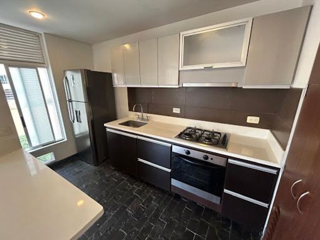 Apartamento de 1 alcoba en venta en Chapinero Noroccidental, Bogotá, 57 m² · foto 3 de 19