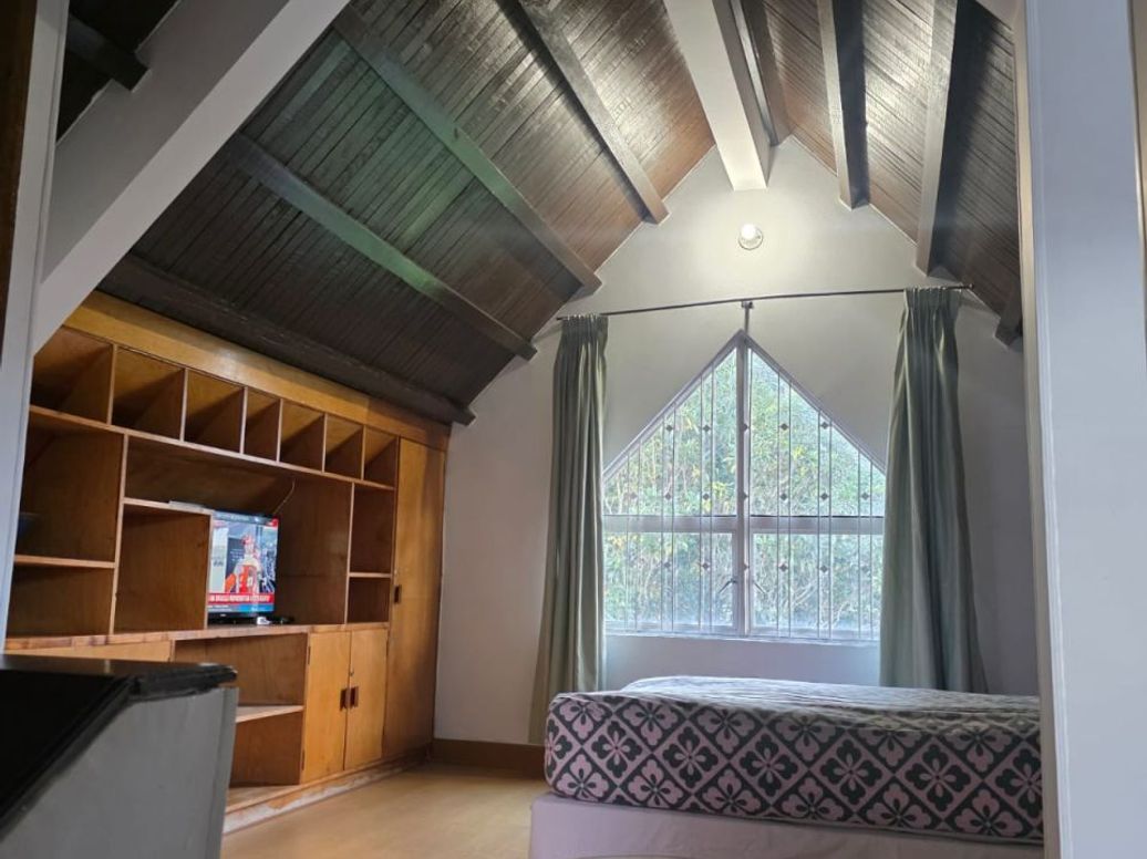 Casa de 5 alcobas en venta en Prado Veraniego Norte, Bogotá, 215 m² · foto 5 de 20