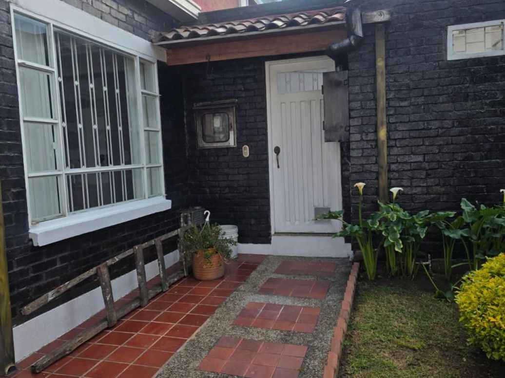 Casa de 5 alcobas en venta en Prado Veraniego Norte, Bogotá, 215 m² · foto 9 de 20