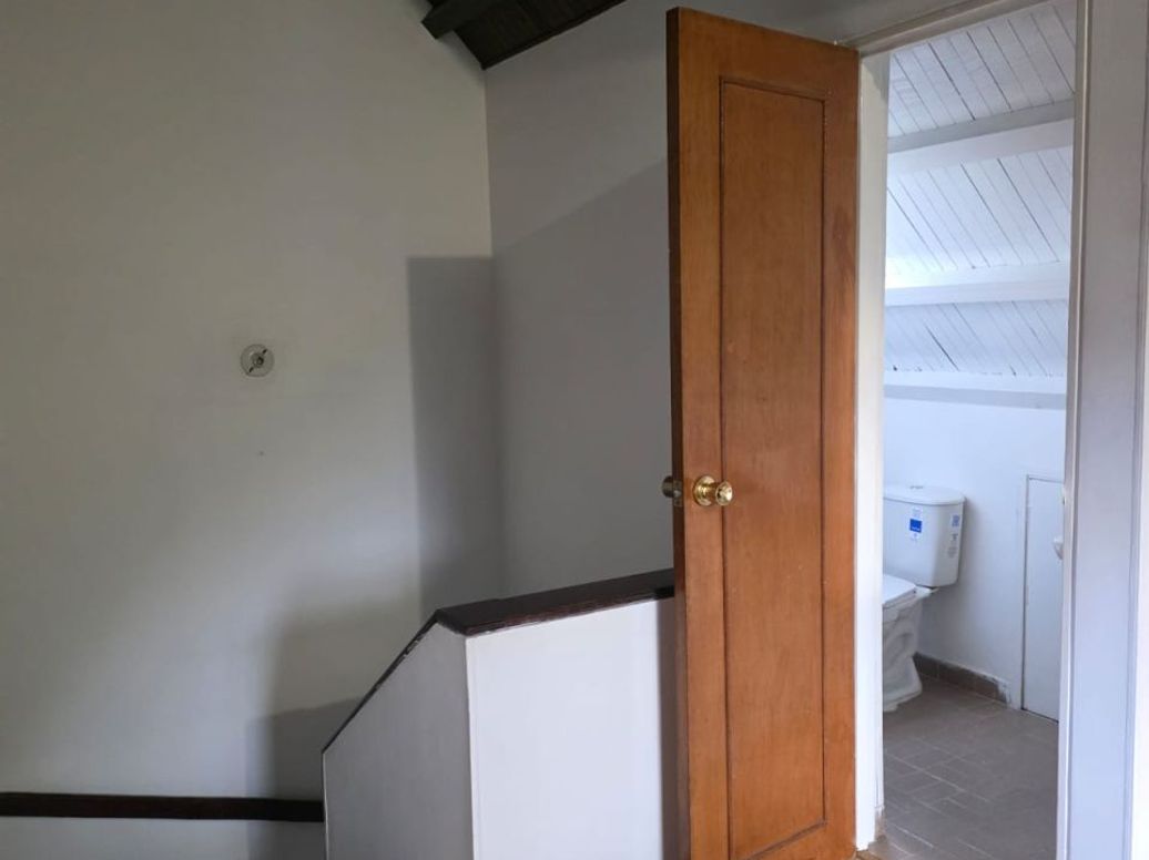 Casa de 5 alcobas en venta en Prado Veraniego Norte, Bogotá, 215 m² · foto 19 de 20