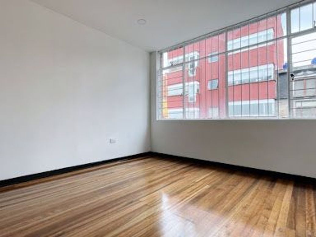 Apartamento de 3 alcobas en venta en La Macarena, Bogotá, 117 m² · foto 5 de 20