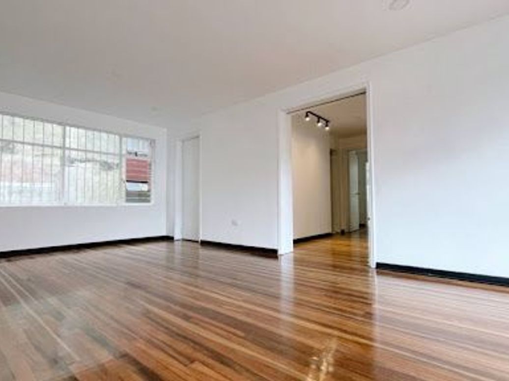 Apartamento de 3 alcobas en venta en La Macarena, Bogotá, 117 m² · foto 4 de 20