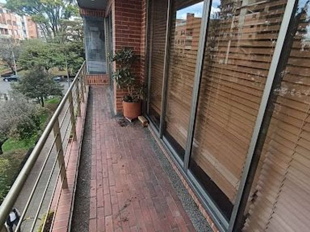 Apartamento de 3 alcobas en venta en Chicó Navarra, Bogotá, 114 m² · foto 17 de 20