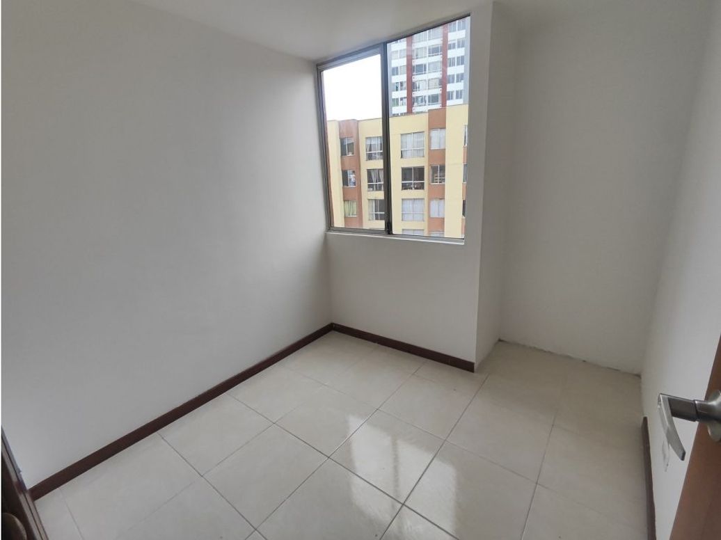 Apartamento de 3 alcobas en venta en San José Obrero Engativa, Bogotá, 41 m² · foto 9 de 17