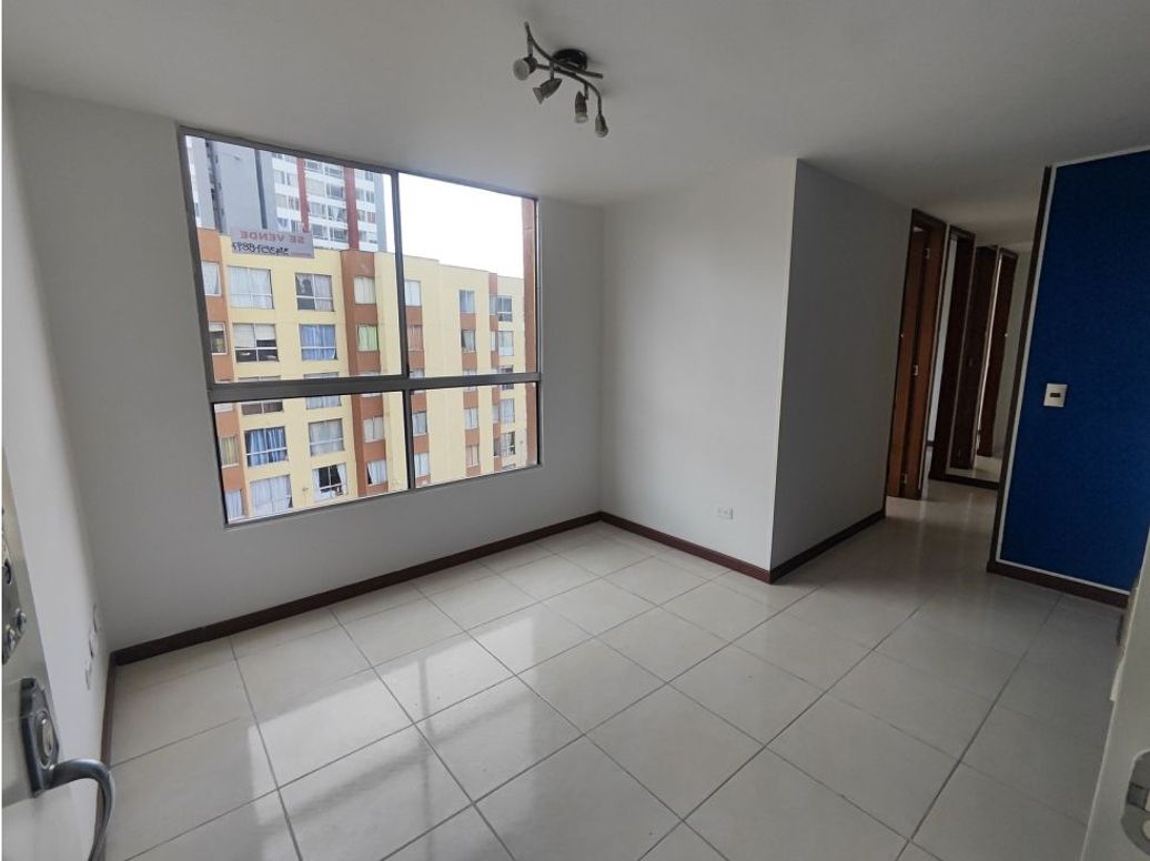 Apartamento de 3 alcobas en venta en San José Obrero Engativa, Bogotá, 41 m² · foto 6 de 17