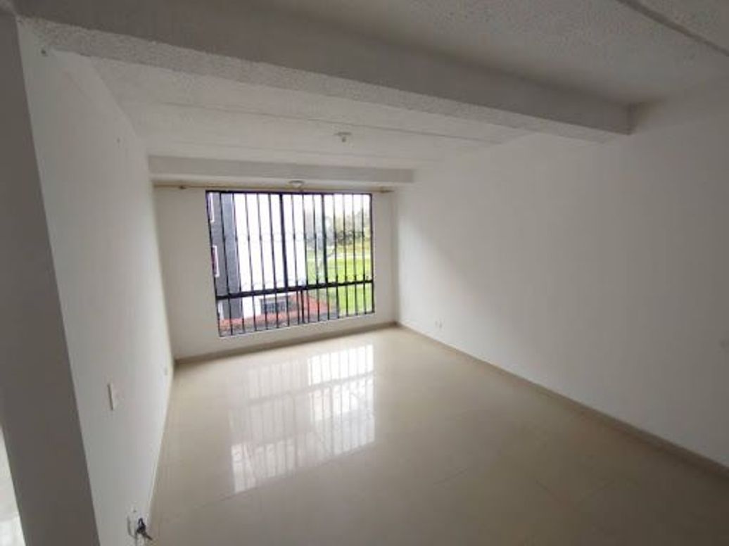 Apartamento de 3 alcobas en arriendo en Plazuelas Del Virrey, Bogotá, 62 m² · foto 2 de 16