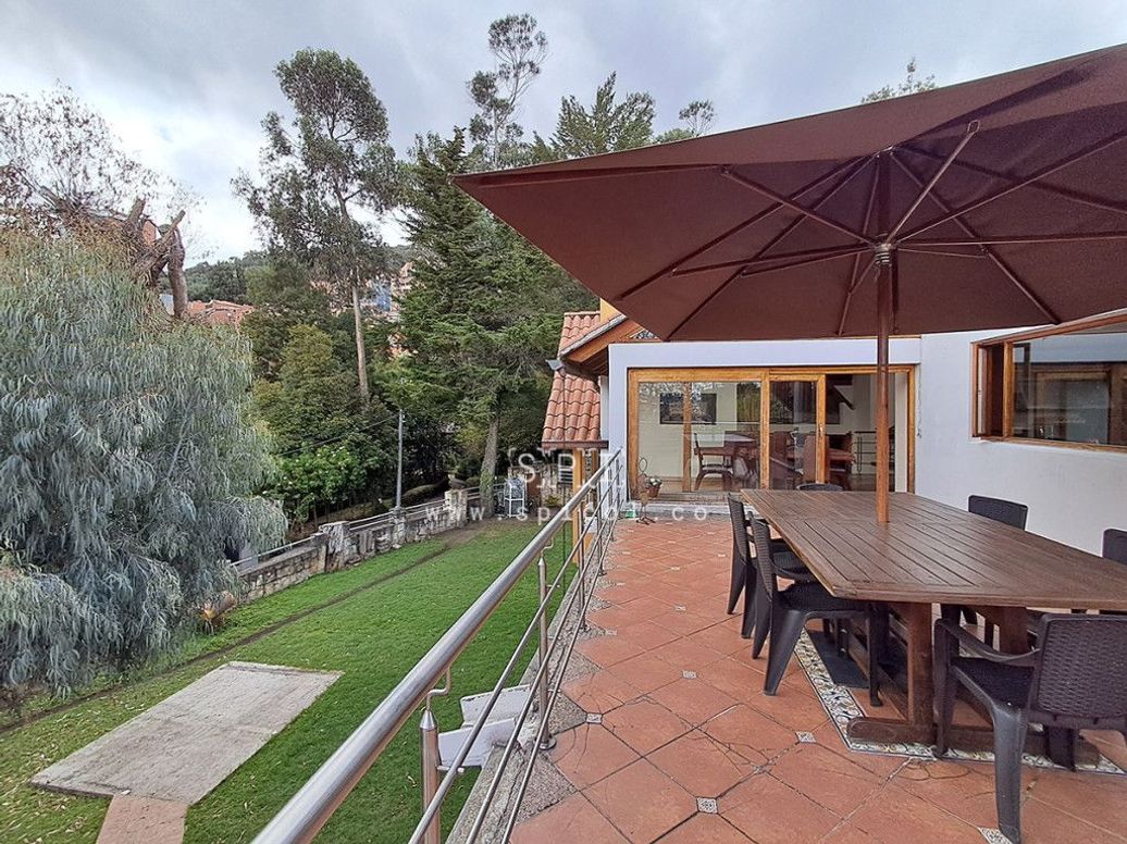 Casa de 4 alcobas en venta en Bosque De Pinos, Bogotá, 932 m² · foto 3 de 20
