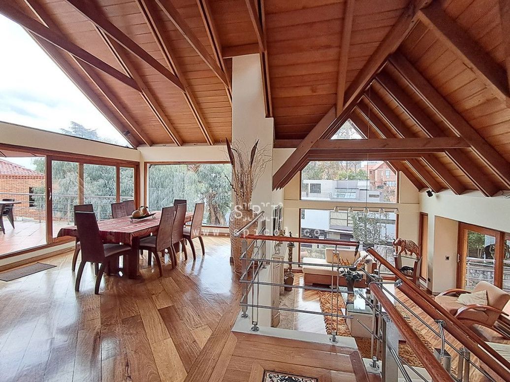 Casa de 4 alcobas en venta en Bosque De Pinos, Bogotá, 932 m² · foto 8 de 20