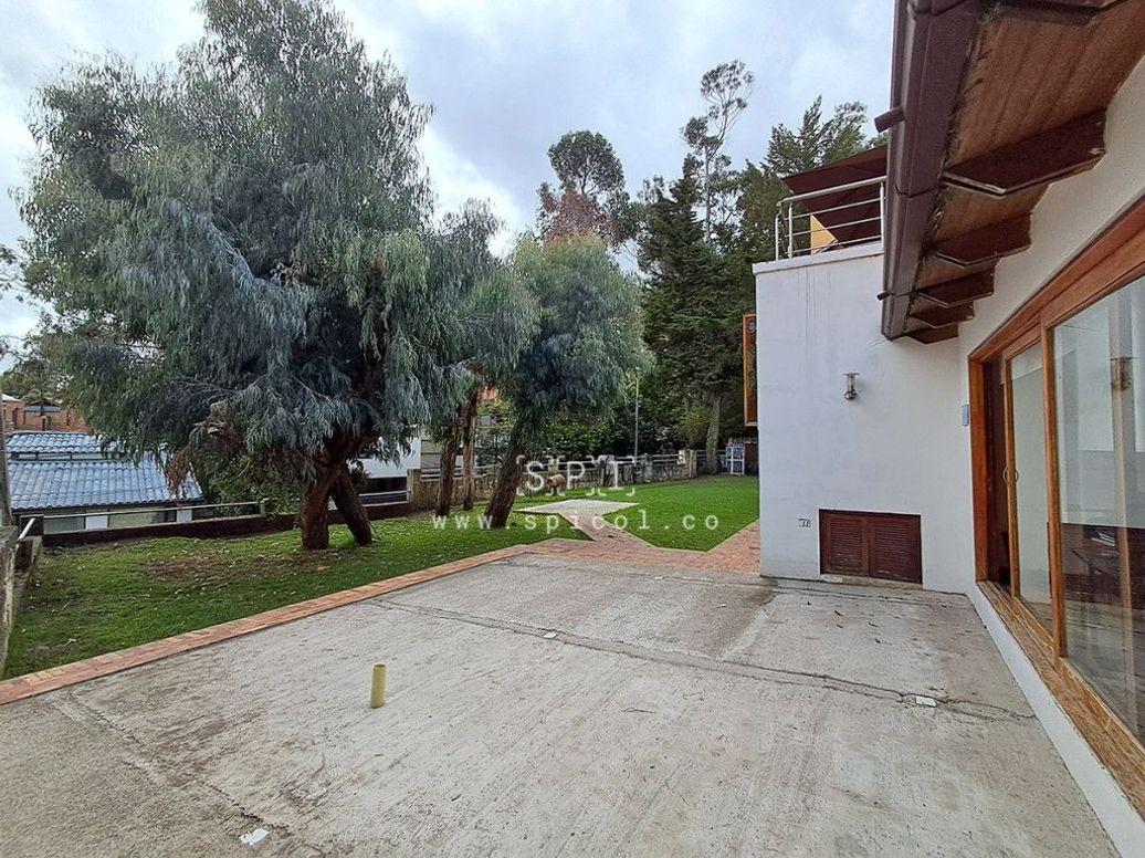 Casa de 4 alcobas en venta en Bosque De Pinos, Bogotá, 932 m² · foto 17 de 20