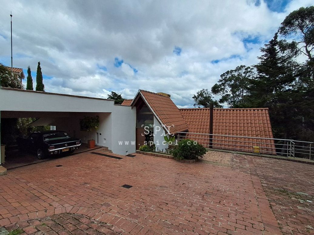 Casa de 4 alcobas en venta en Bosque De Pinos, Bogotá, 932 m² · foto 14 de 20