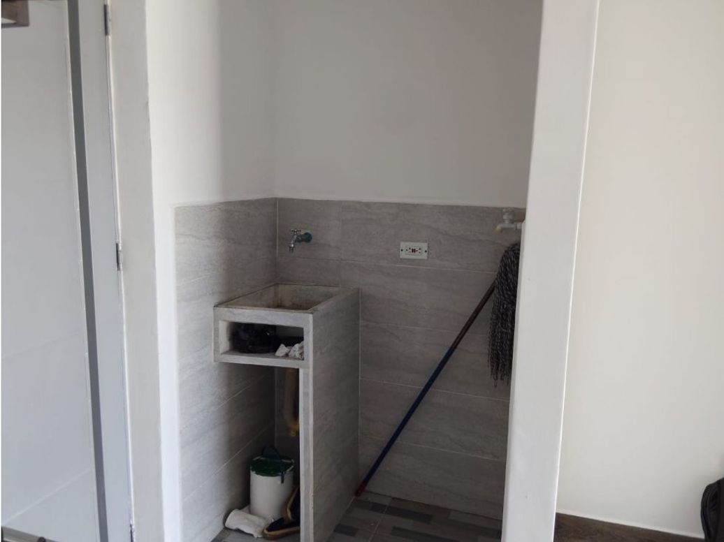 Apartamento de 2 alcobas en venta en Paloquemao, Bogotá, 40 m² · foto 6 de 14