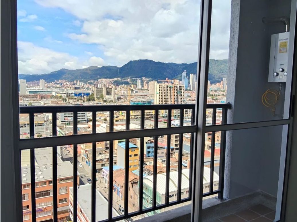 Apartamento de 2 alcobas en venta en Paloquemao, Bogotá, 40 m² · foto 3 de 14