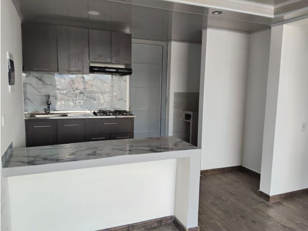 Apartamento de 2 alcobas en venta en Paloquemao, Bogotá, 40 m² · foto 4 de 14