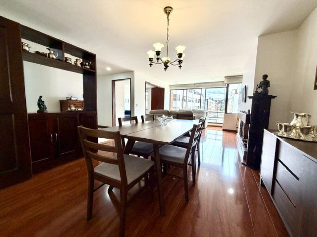 Apartamento en venta en Santa Barbara Central, Bogotá · foto 10 de 20