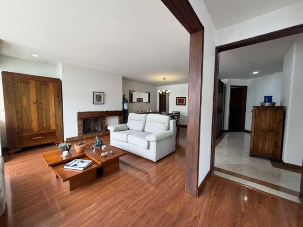 Apartamento en venta en Santa Barbara Central, Bogotá · foto 7 de 20