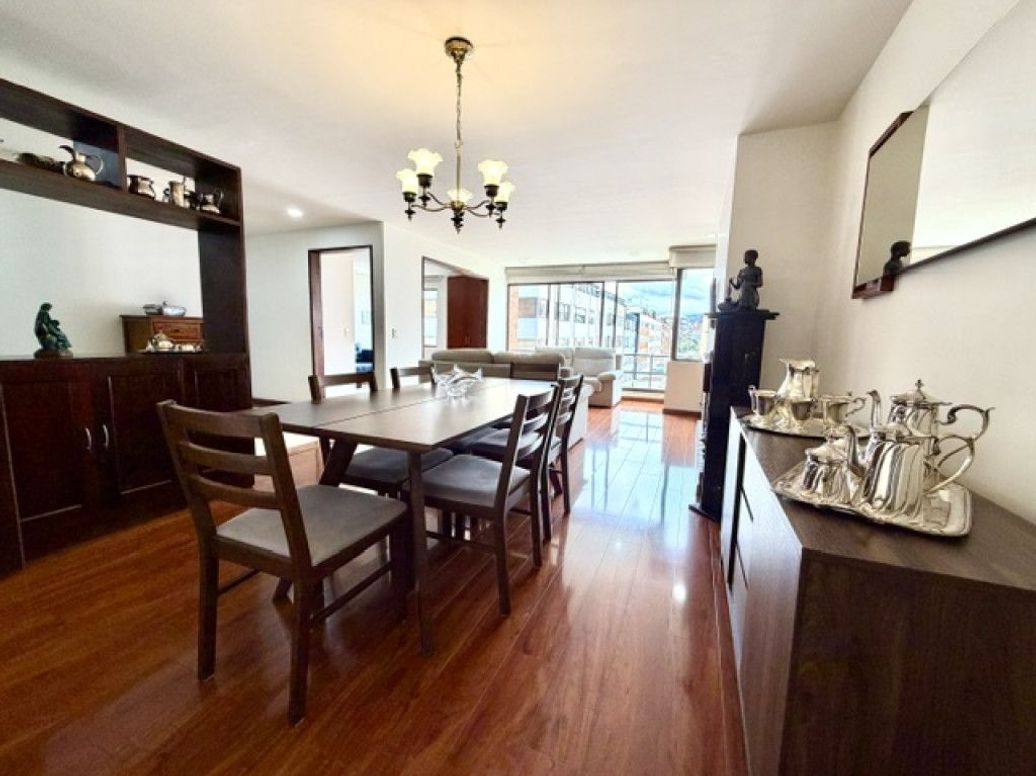 Apartamento en venta en Santa Barbara Central, Bogotá · foto 8 de 20