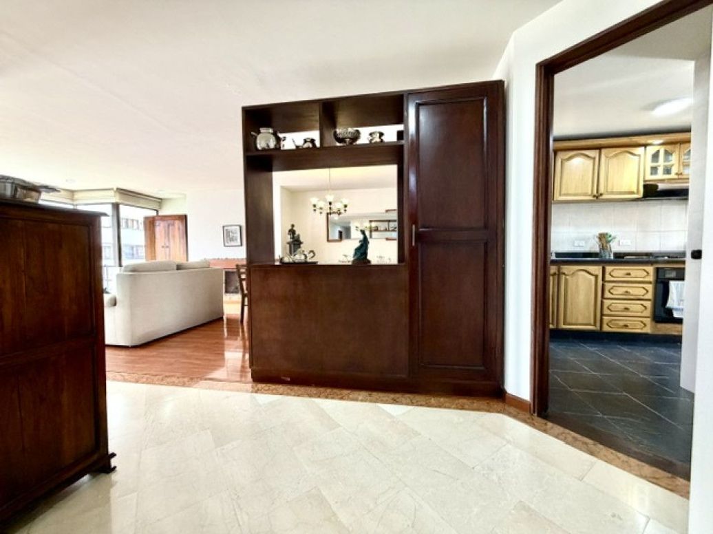 Apartamento en venta en Santa Barbara Central, Bogotá · foto 4 de 20