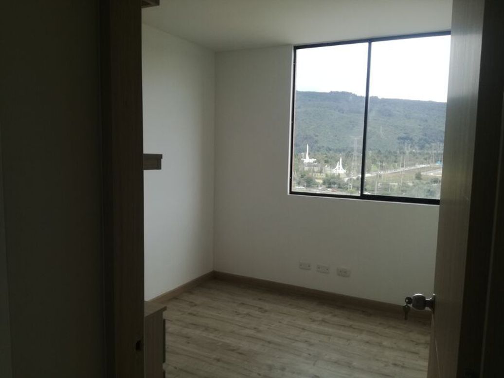 Apartamento de 3 alcobas en venta en Casa Blanca, Bogotá, 71 m² · foto 17 de 20