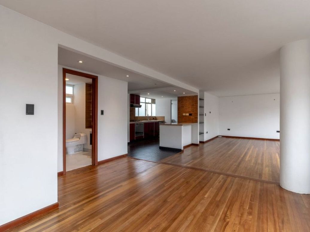 Apartamento de 1 alcoba en venta en Quinta Camacho, Bogotá, 88 m² · foto 4 de 15
