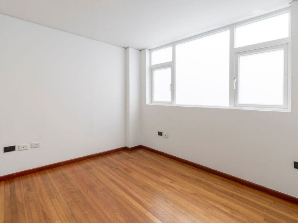 Apartamento de 1 alcoba en venta en Quinta Camacho, Bogotá, 88 m² · foto 14 de 15