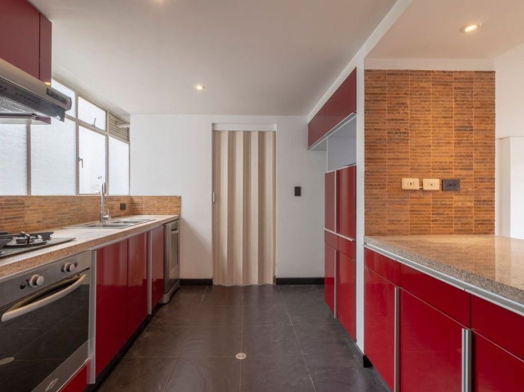 Apartamento de 1 alcoba en venta en Quinta Camacho, Bogotá, 88 m² · foto 7 de 15