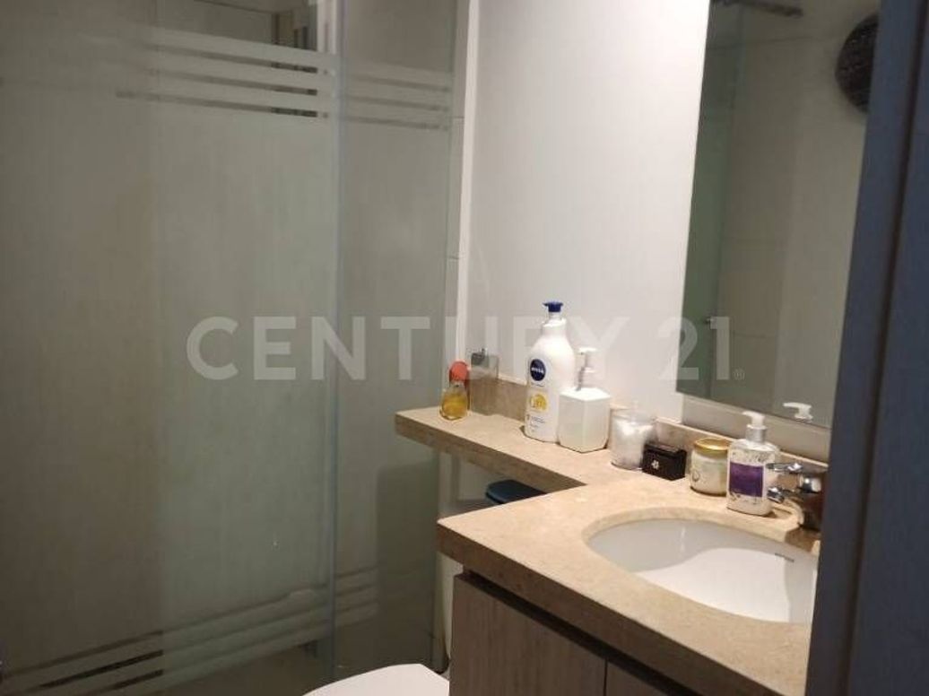 Apartamento de 3 alcobas en venta en El Vergel, Bogotá, 66 m² · foto 13 de 20
