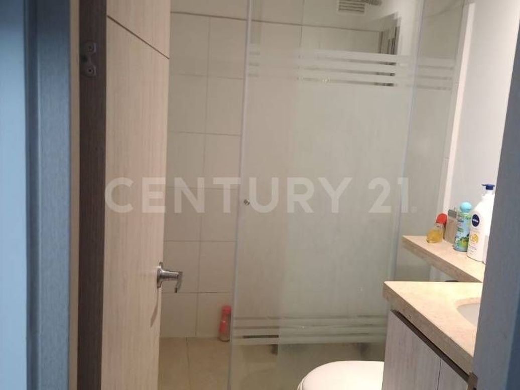 Apartamento de 3 alcobas en venta en El Vergel, Bogotá, 66 m² · foto 14 de 20