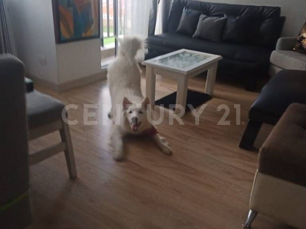 Apartamento de 3 alcobas en venta en El Vergel, Bogotá, 66 m² · foto 3 de 20