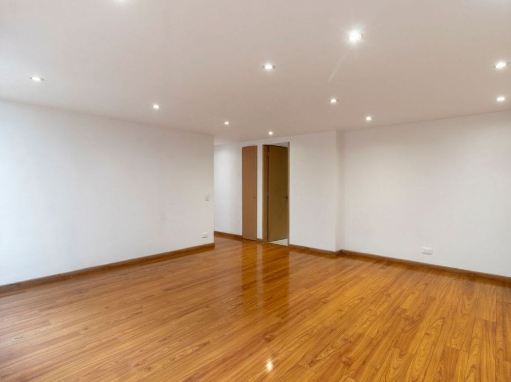 Apartamento de 2 alcobas en venta en Victoria Norte, Bogotá, 69 m² · foto 2 de 20