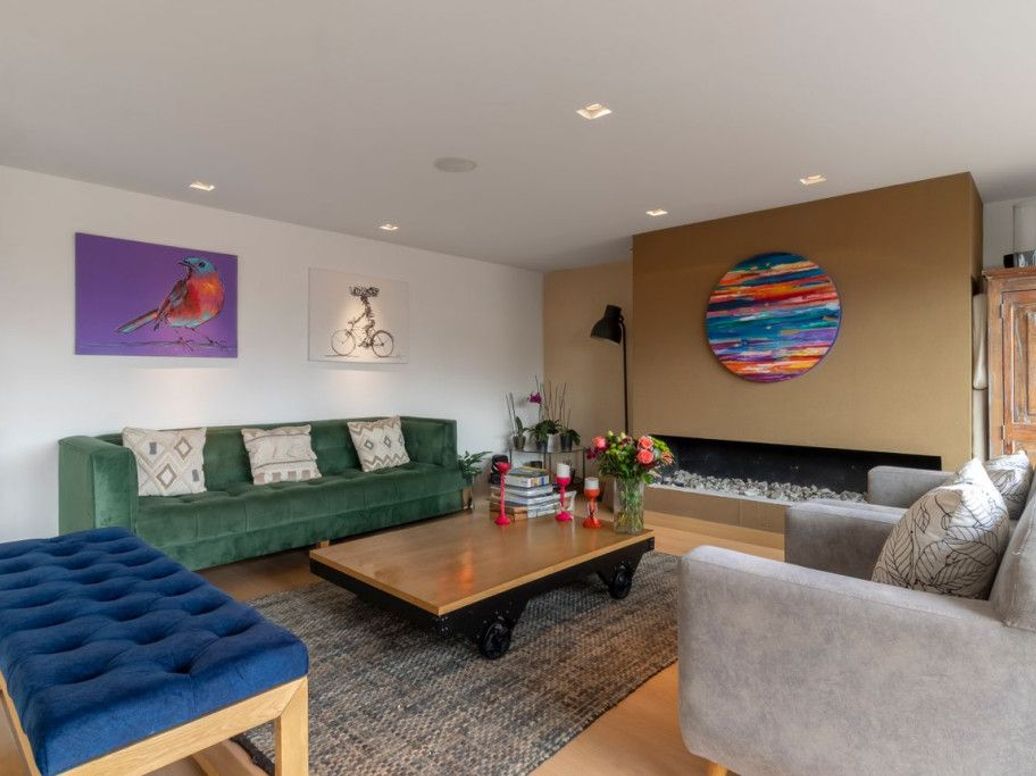 Apartamento de 3 alcobas en venta en El Refugio, Bogotá, 230 m² · foto 2 de 20