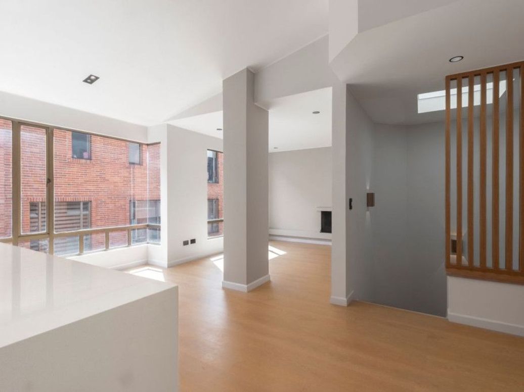 Apartamento de 2 alcobas en venta en San Patricio, Bogotá, 83 m² · foto 2 de 19