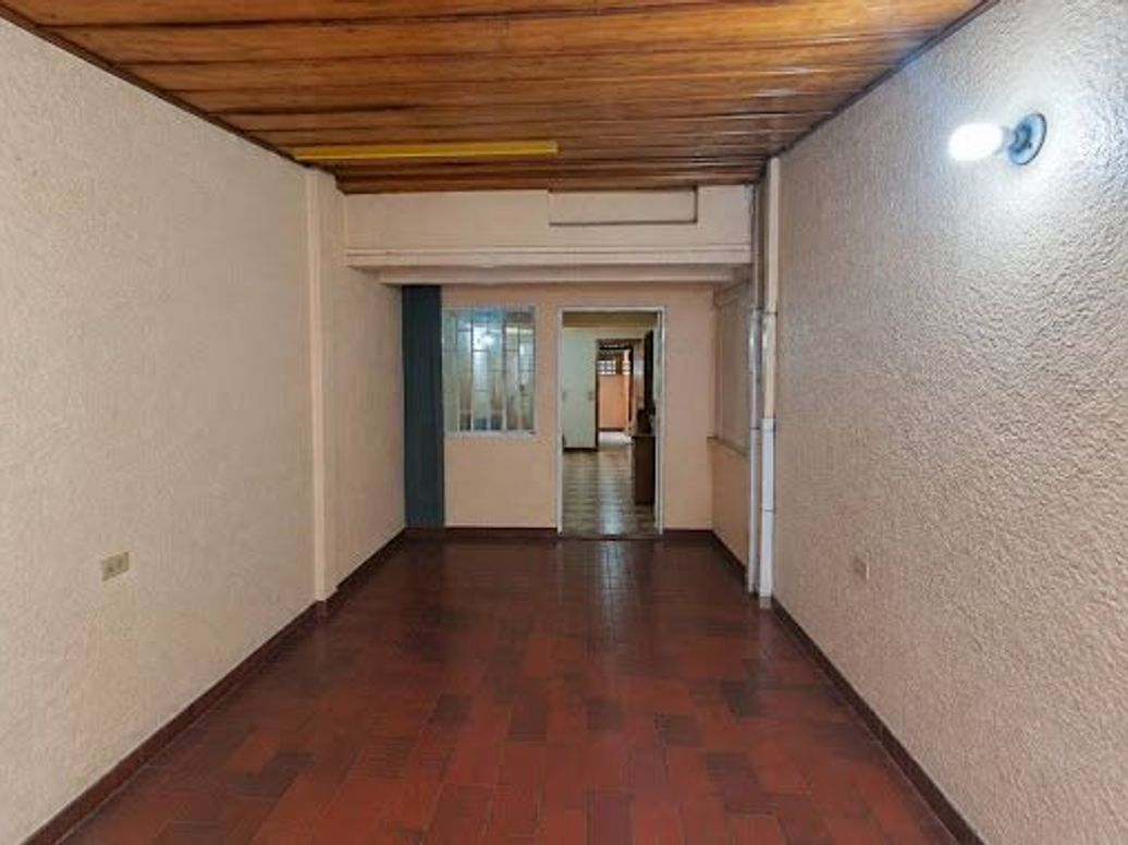 Casa de 4 alcobas en venta en La Clarita, Bogotá, 151 m² · foto 4 de 20