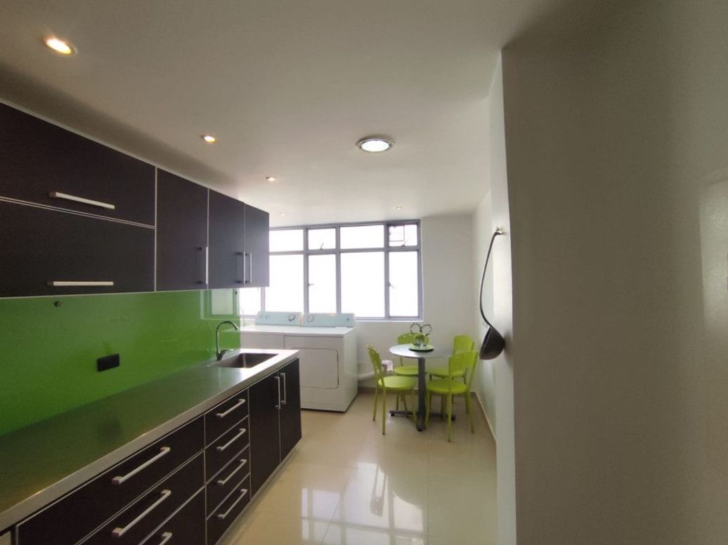 Apartamento de 2 alcobas en venta en Chico Norte Et. Ii, Bogotá, 146 m² · foto 5 de 20