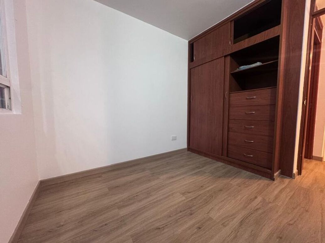 Apartamento de 2 alcobas en venta en Club De Los Lagartos, Bogotá, 41 m² · foto 3 de 13